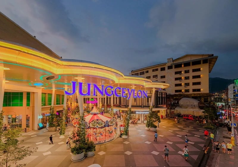 Seamless Cashless Payments at Jungceylon Shopping Mall Phuket Patong Beach.jpg