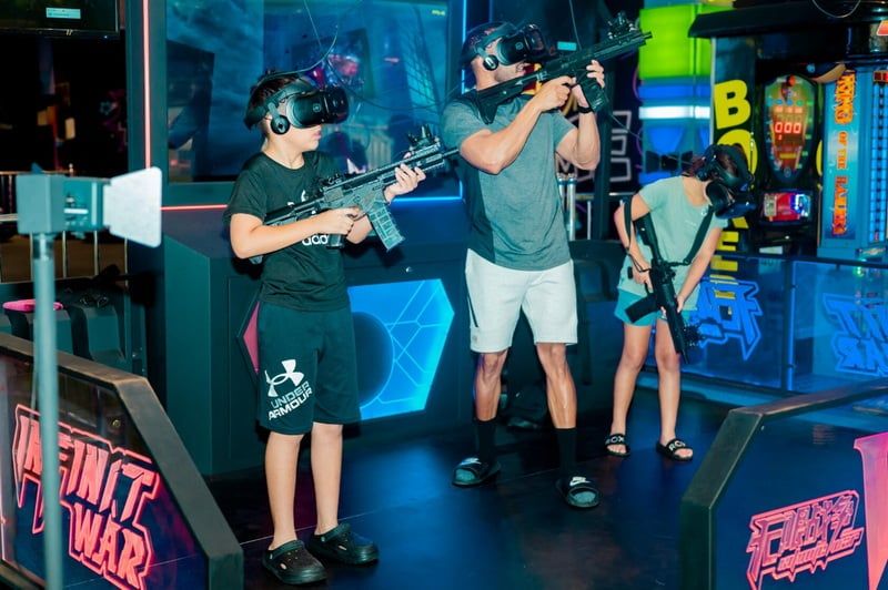 Who Can Enjoy VR at Fun Park in Jungceylon Phuket Shopping Center.jpg Who Can Enjoy VR at Fun Park in Jungceylon Phuket Shopping Center.jpg