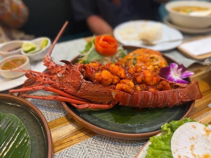 Phuket Lobster Menus at Mama Thai - Phuket Restaurant.jpg