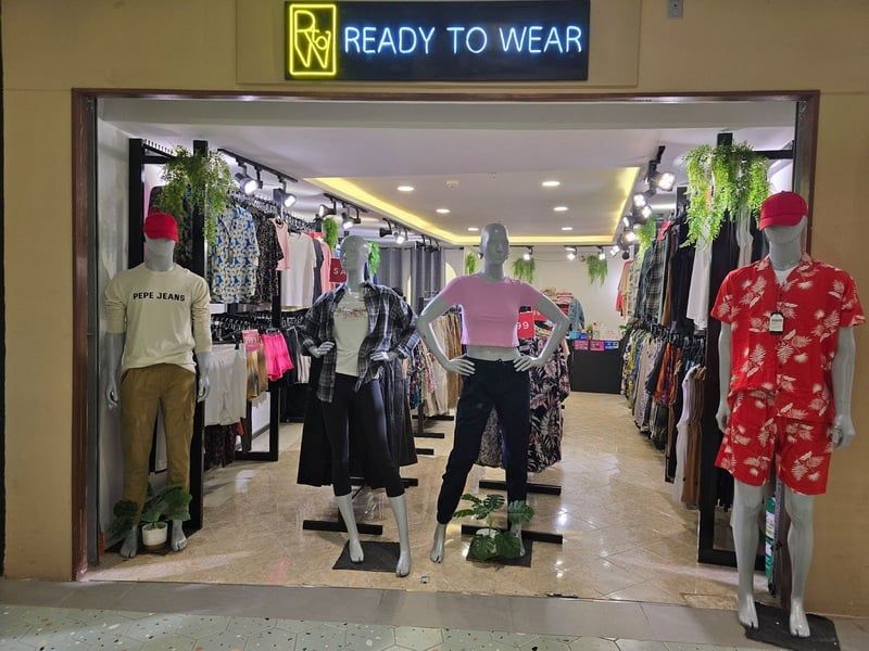 Ready to Wear Phuket Outlet Sale Shops Jungceylon Phuket Shopping Center Patong.jpg Ready to Wear Phuket Outlet Sale Shops Jungceylon Phuket Shopping Center Patong.jpg
